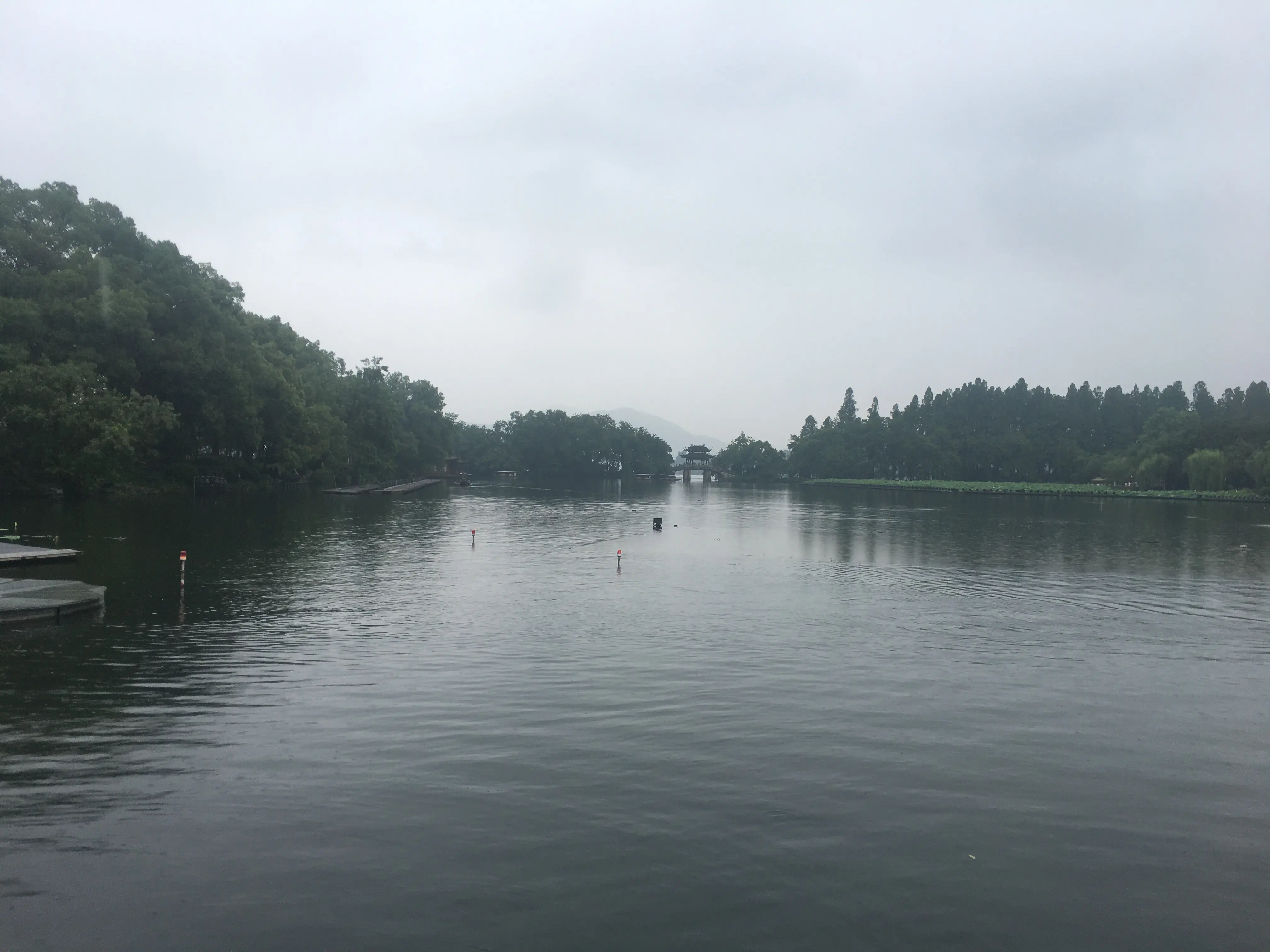 湖面2