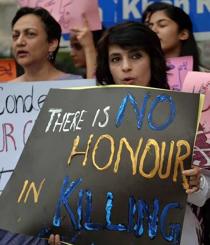 印度女性抗议“荣誉谋杀”