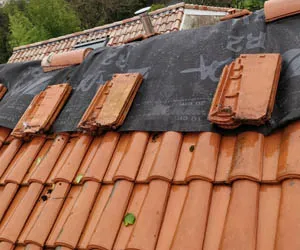 Urgence fuite toiture à Montreuil