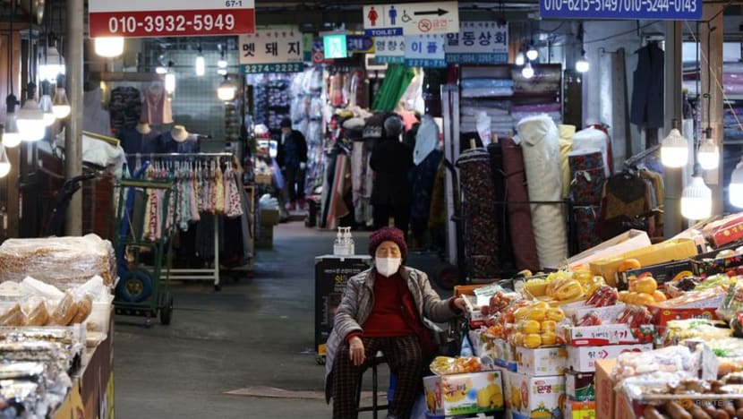 South Korea consumer sentiment drops on worries about food inflation
