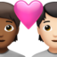 ハートとカップル（明るい肌色） (Apple)
