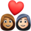 Эмодзи 👩🏽‍❤️‍👩🏻 Facebook.com