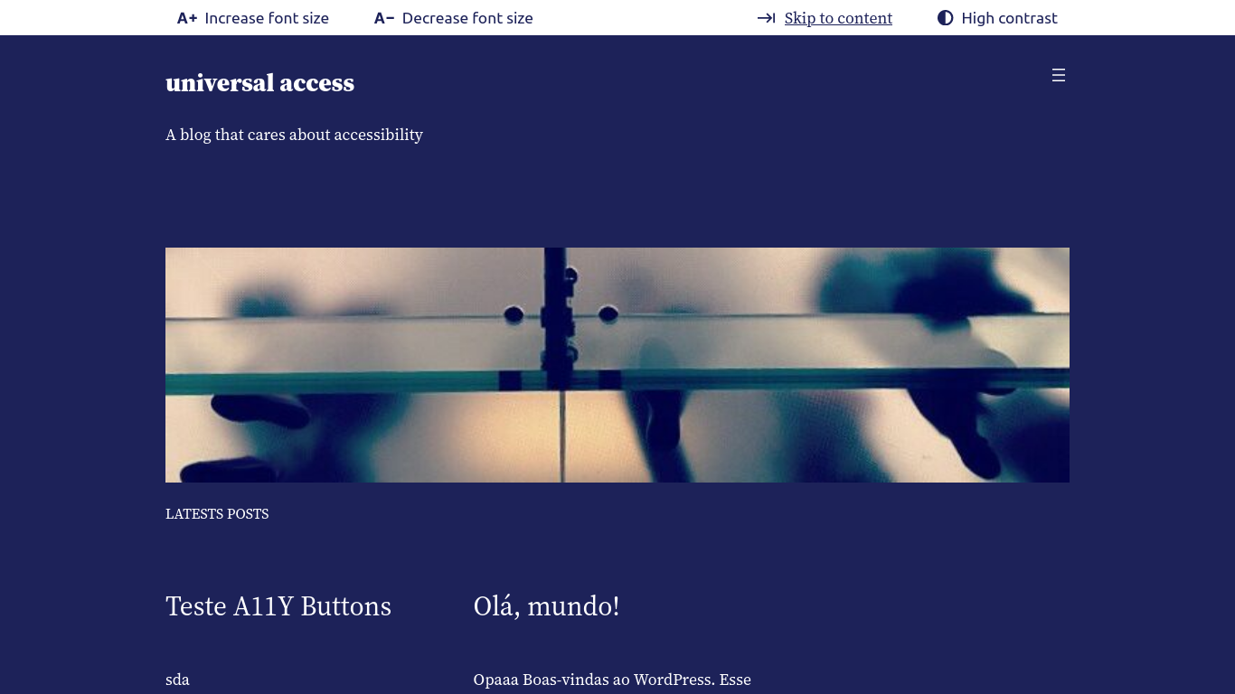 The published page view, with the accessibility buttons on top;