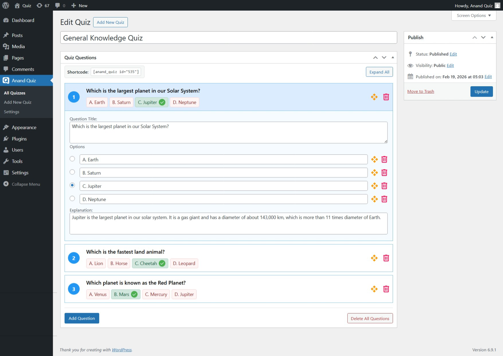 **Quiz Builder** - Intuitive drag-and-drop interface for questions and options.