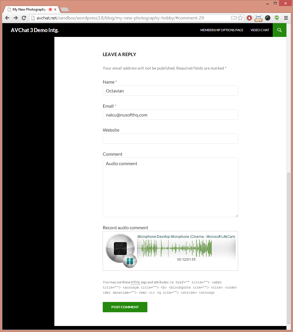 Playing an audio comment reply