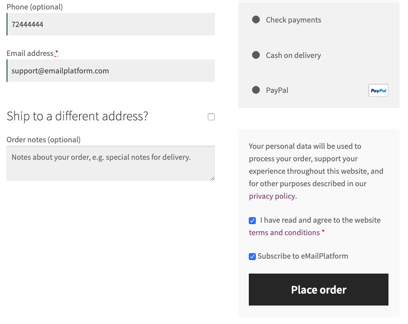 WooCommerce checkout page with checkbox for newsletter subscription.