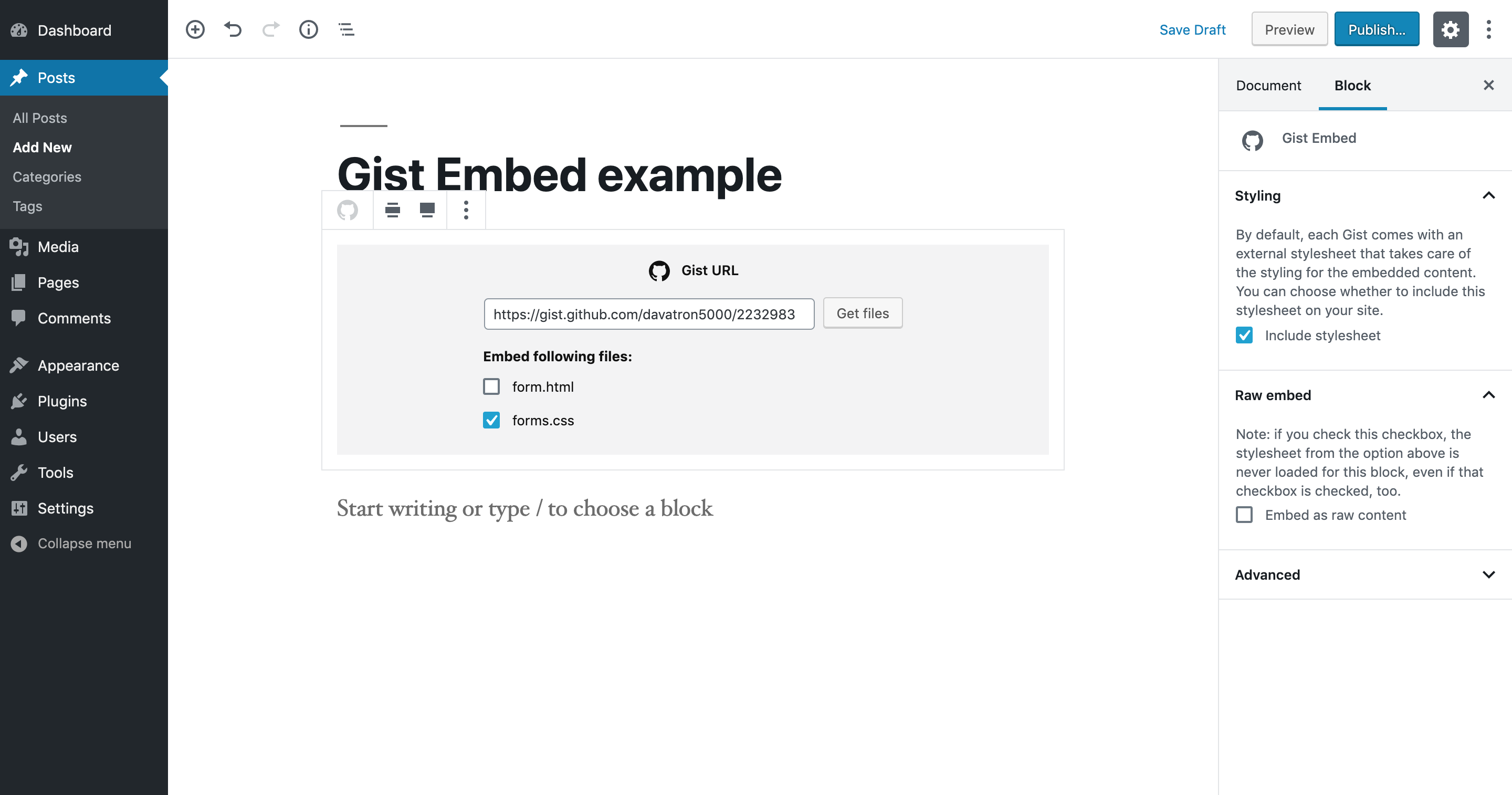 When clicking on the 'Get files' button, the block retrieves and lists all the files related to that Gist. You can check every file you want to include in your post.