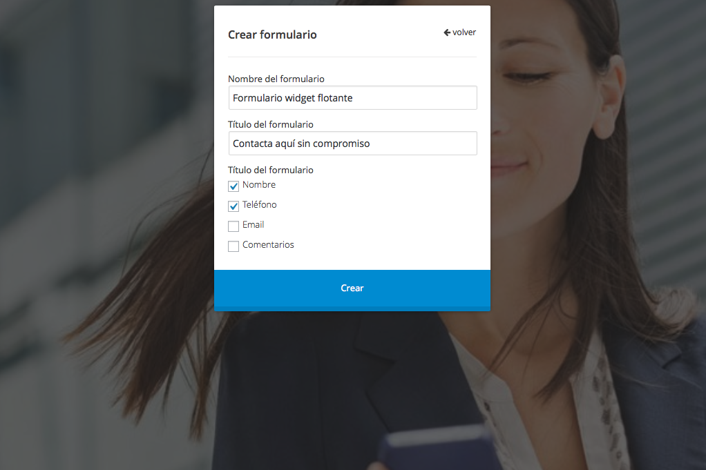 En el panel de phone2app puedes ver todos los contactos recibidos y configurarlo por completo. Desde el número de teléfono, nombres para las marcas, configurar el texto legal, hasta crear una página web sencilla para ofrecer tus productos.