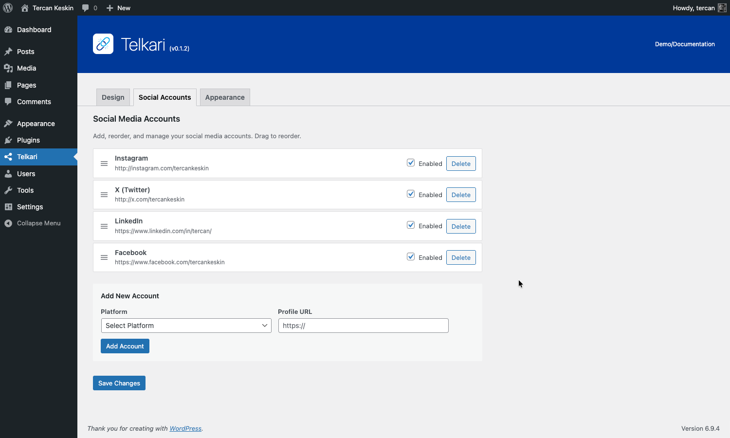 Social media accounts management page with drag-and-drop reordering and add account form.