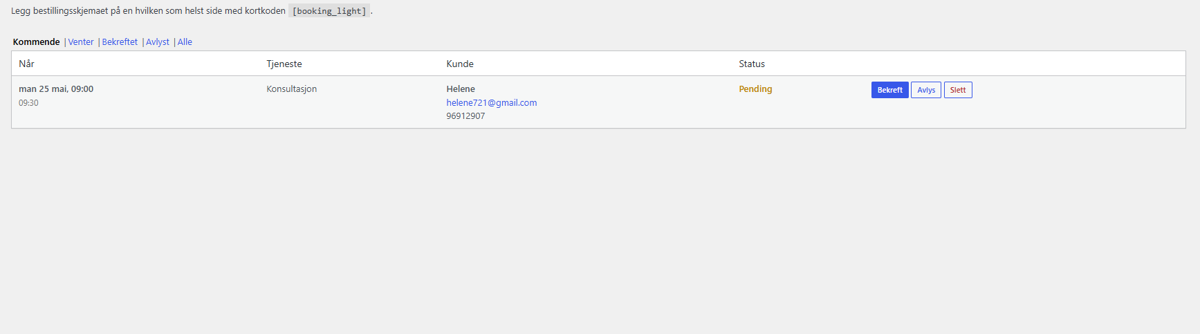 Service and weekly opening hours configuration in the admin settings.