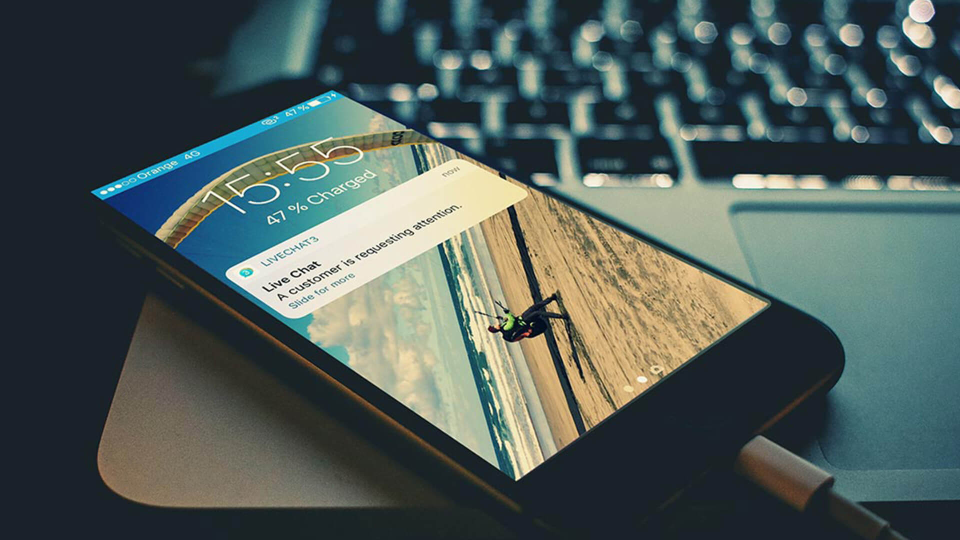 iOS and Android Push Notifications on new client and message.